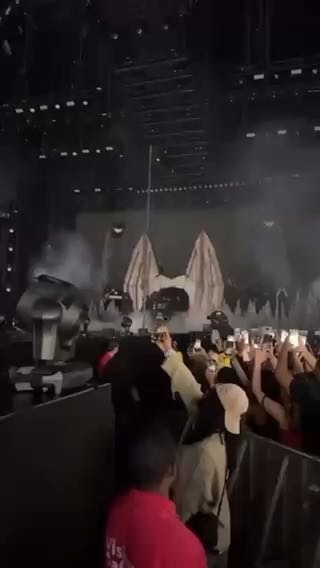 heisrema arriving at the 02 Arena in