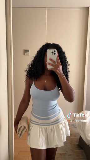 Moni dress outfits ideas 

Cc: Lifeofsimi 

Follow