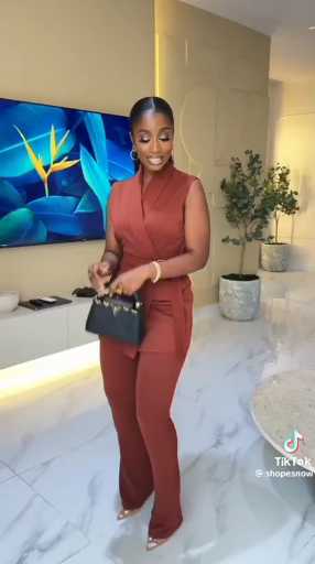 Brown outfit idea
Cc: Shopesnow
Follow our