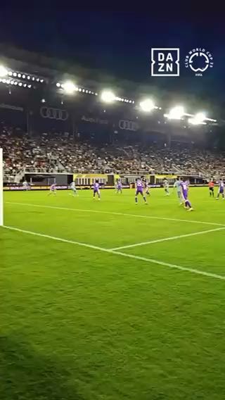 That LEAP from Kolo Muani
cc: daznfootball