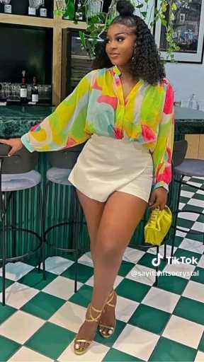 Skirt outfits ideas 

Cc: Sayitaint 

Follow our