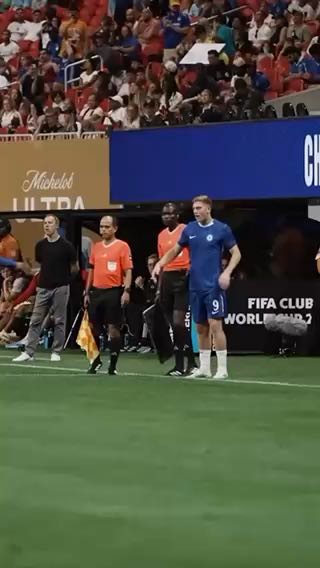 Watching Delap on his debut.
cc; chelseafc