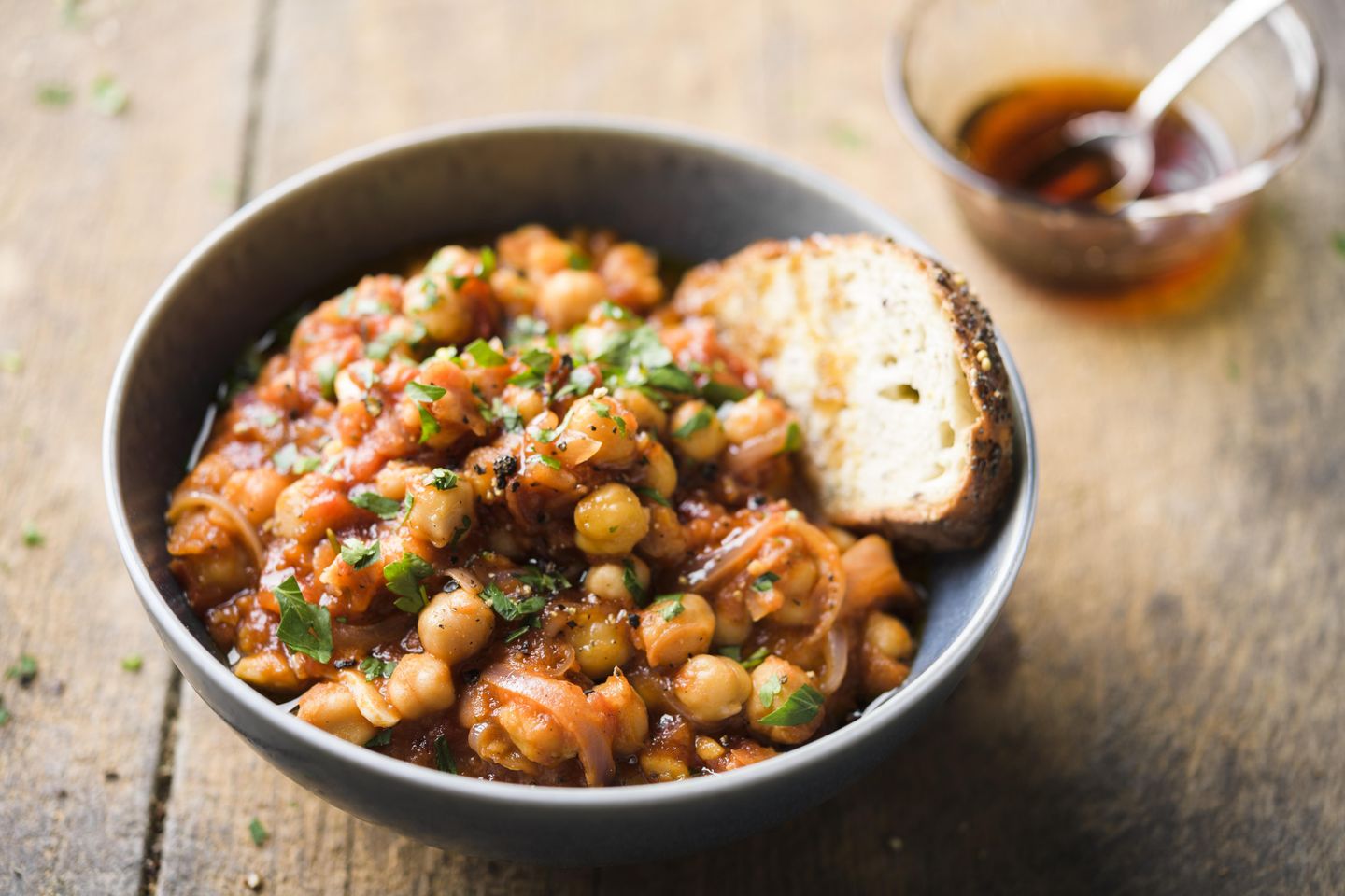 Put chickpeas at the center of the plate with citrus and honey