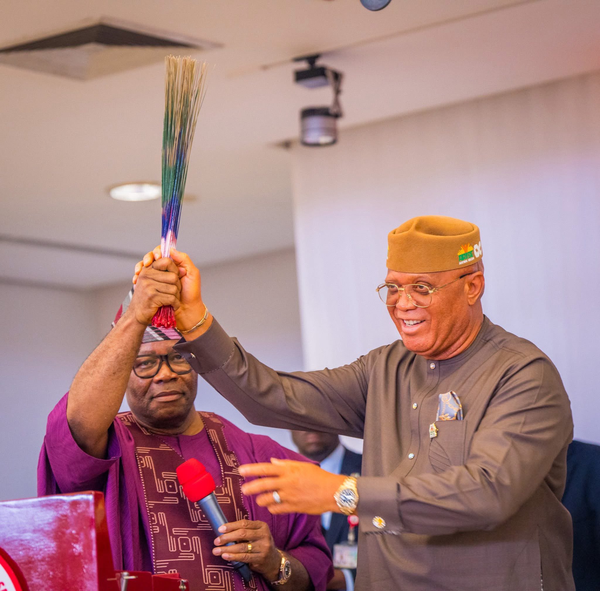 Akpabio offers Akwa Ibom gov APCs political structure