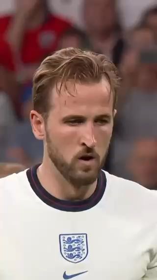 Harry Kane with the winner
cc; england