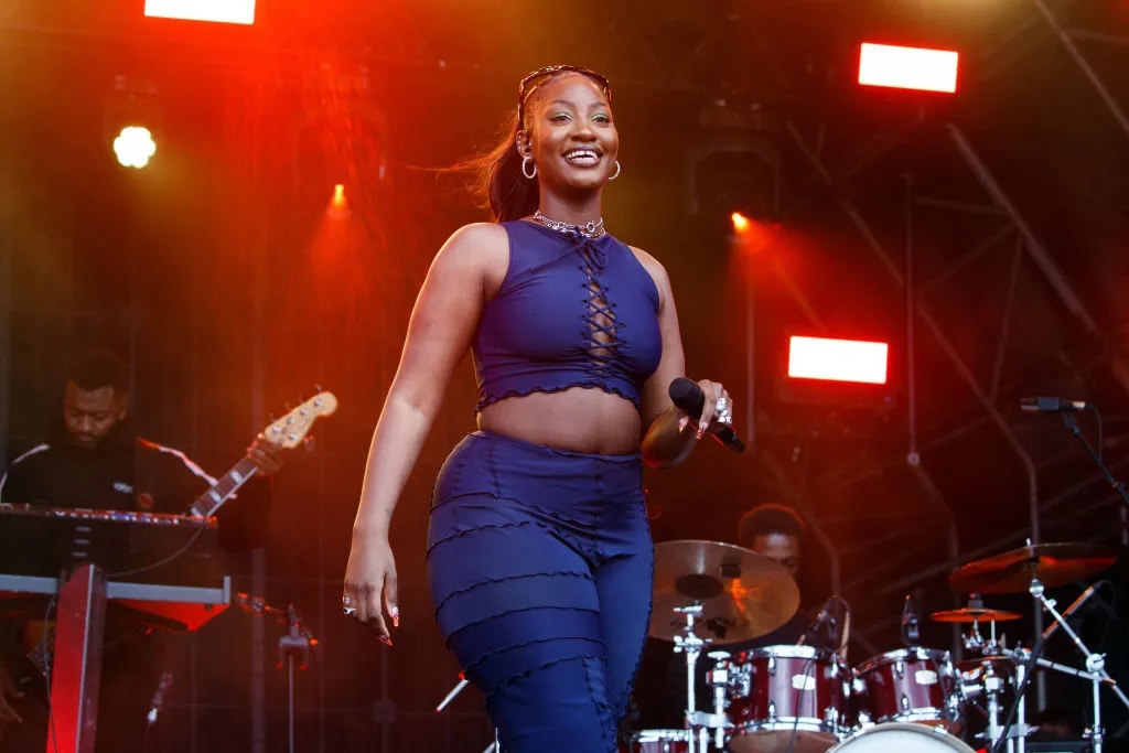 Tems thrills fans with Love Me Jeje at FIFA Club World Cup final