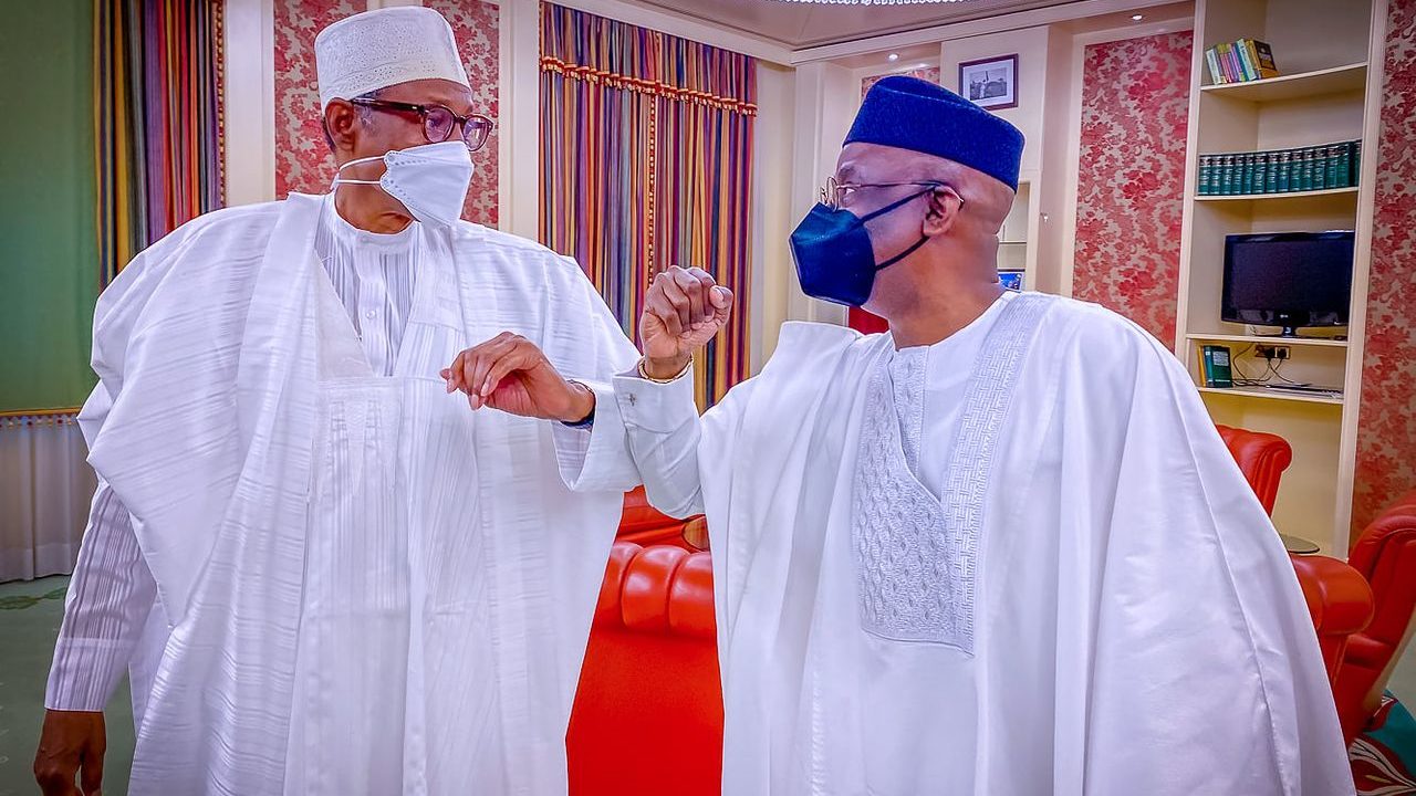 Im not a betrayer for running with Buhari in 2011 -Bakare  