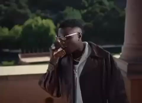  BILLIONAIRES CLUB VISUALS
cc: tooxclusive_com
#music #entertainment