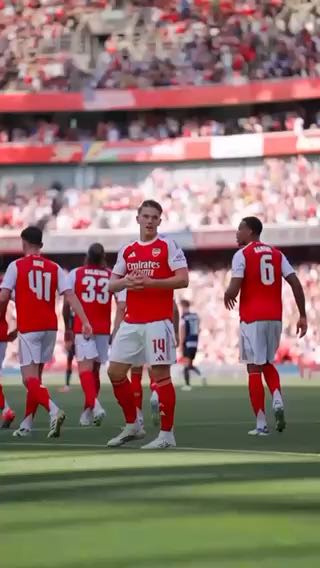 Mask on
cc: arsenal
#sports