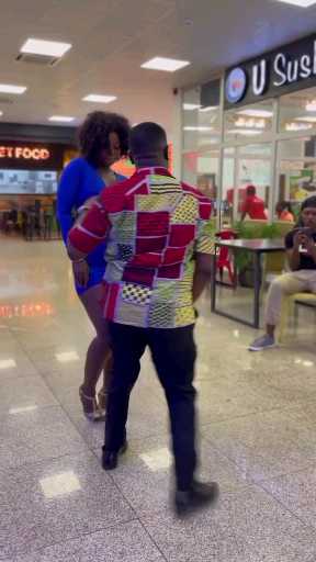 #poetry
I didn’t choose poetry.
Poetry chose