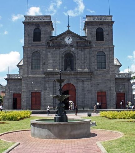 You've captured the quiet beauty of St. James perfectly. I visited last year...