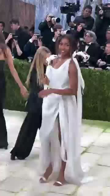 Nigerian Ayo Edebiri floats in ethereal Chanel gown with feathers at 2026 Met Gala | NAIJA TV